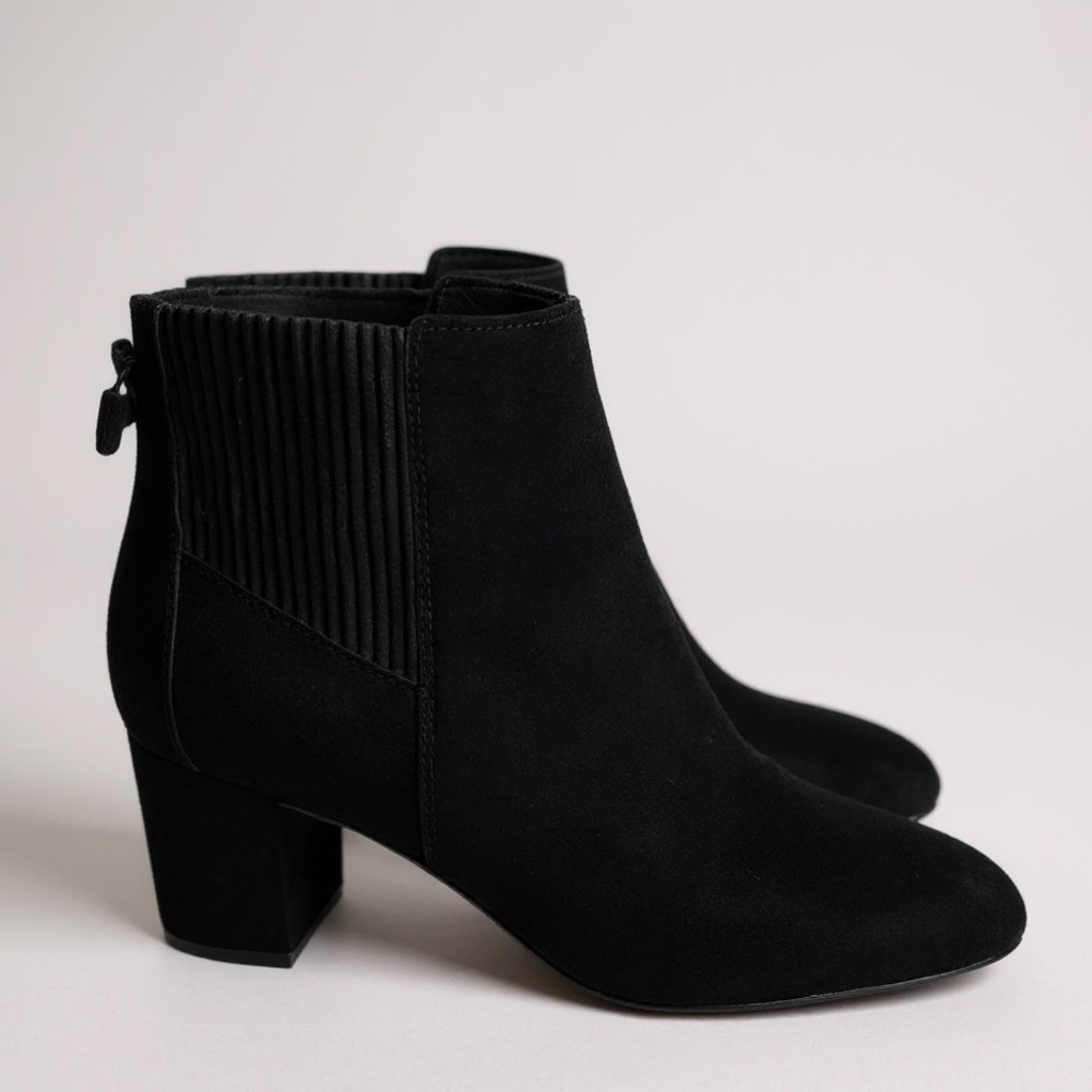 Kate Spade Women's Lorene Black Suede Ankle Booties Bow Detail size 8